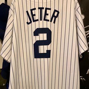 Derek Jeter Jersey - Like New - Men’s XL